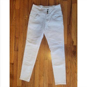 Hybrid & Company High-Waisted Stretch Women 3 Button Jeans